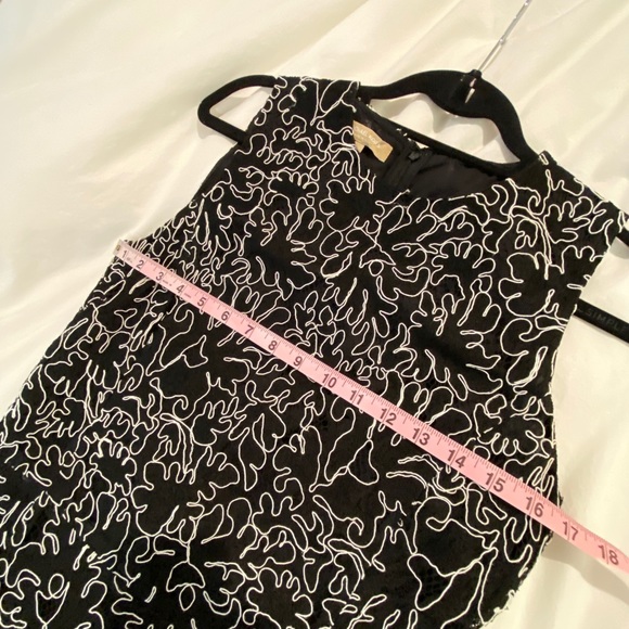 Intricate Michael Kors Dress - Picture 8 of 8